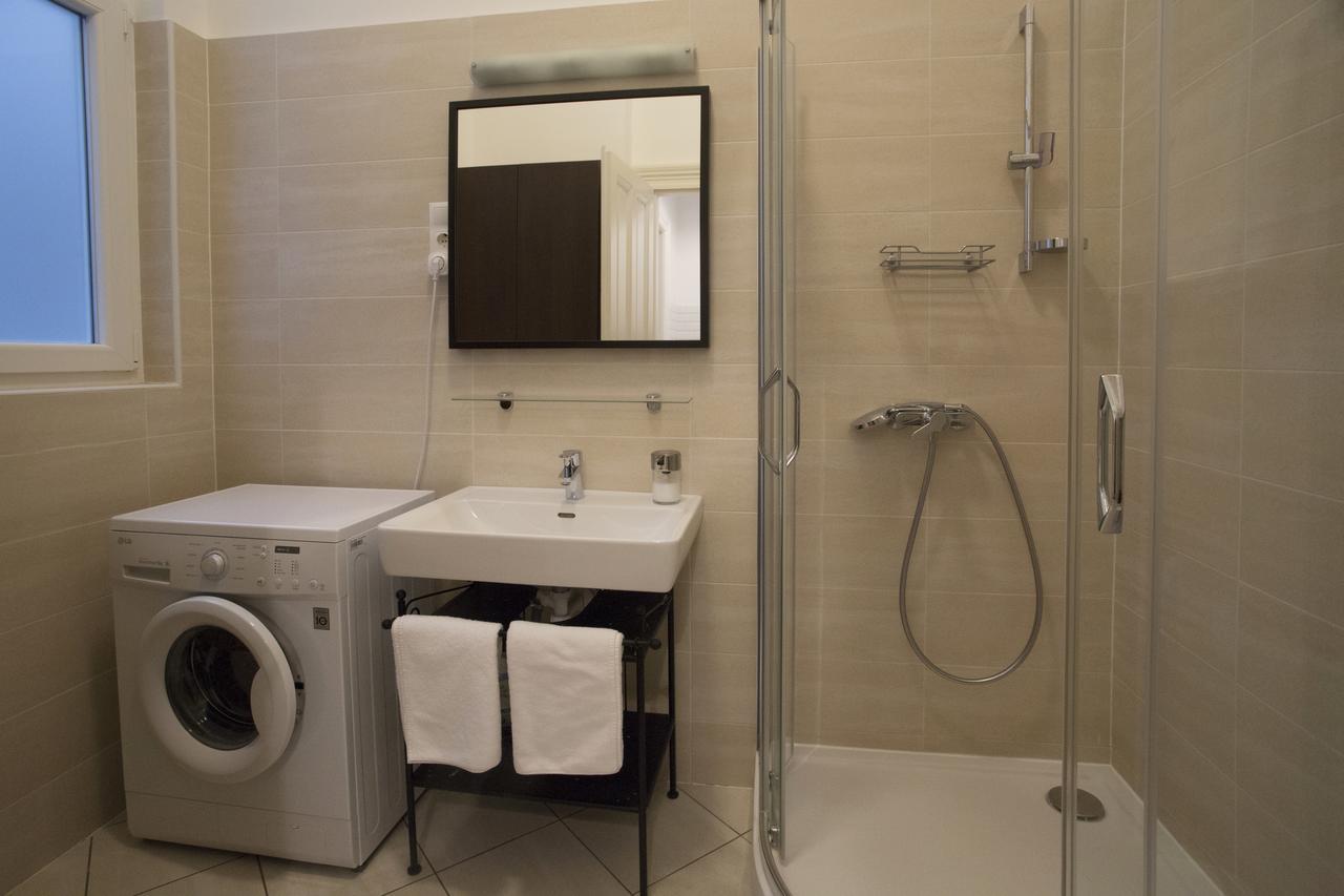 Walton Prime Apartment Budapest Bagian luar foto