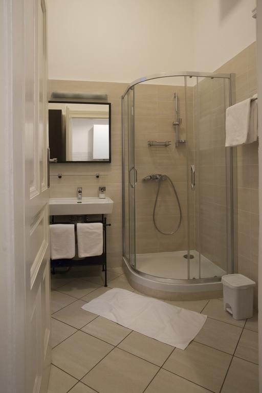Walton Prime Apartment Budapest Bagian luar foto