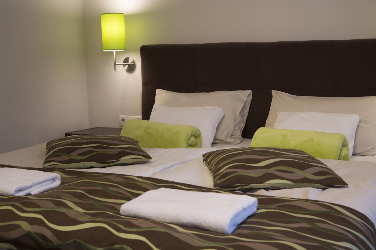 Walton Prime Apartment Budapest Bagian luar foto